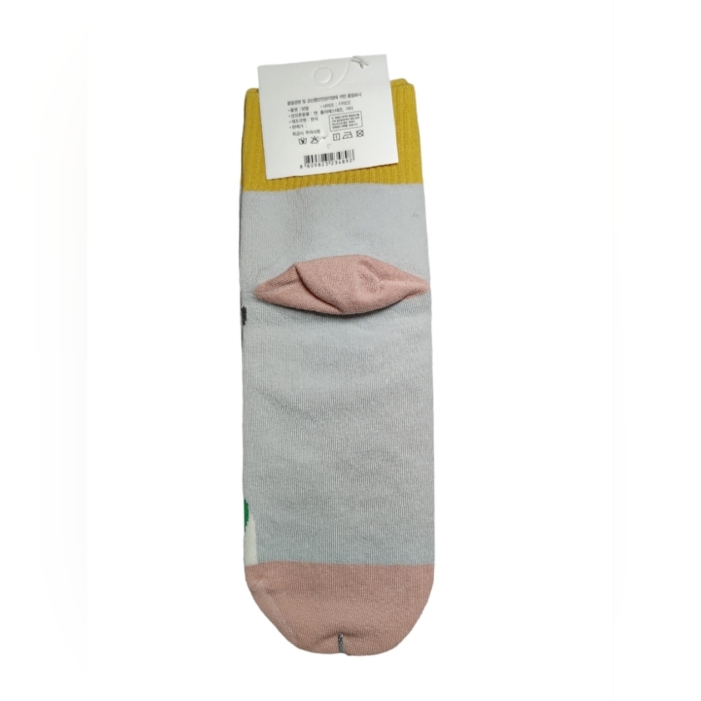 Cute Frog and Duck Character Socks - Picture 2 of 3